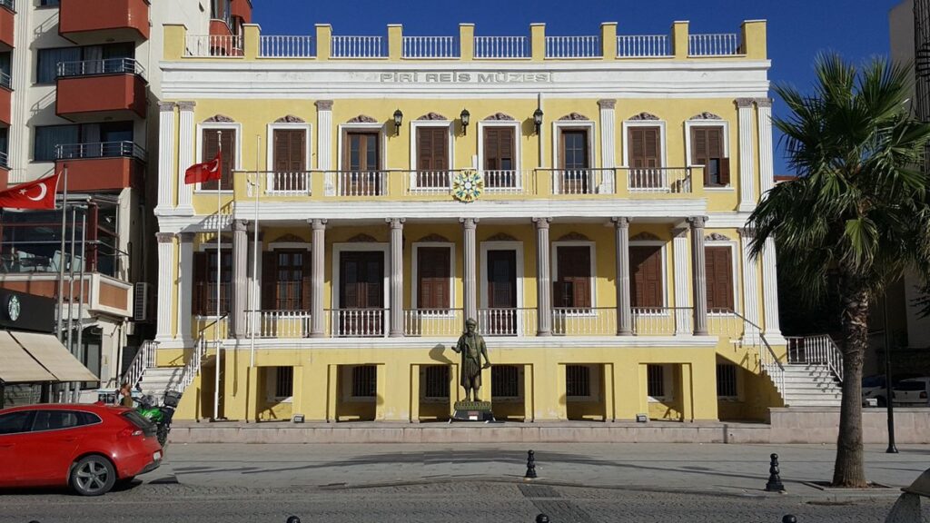 Gallipoli Travel Guide : Gallipoli Travel Guide :