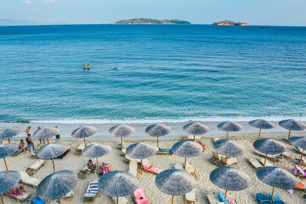 Leading Tour Operator Us / Skiathos Beach
