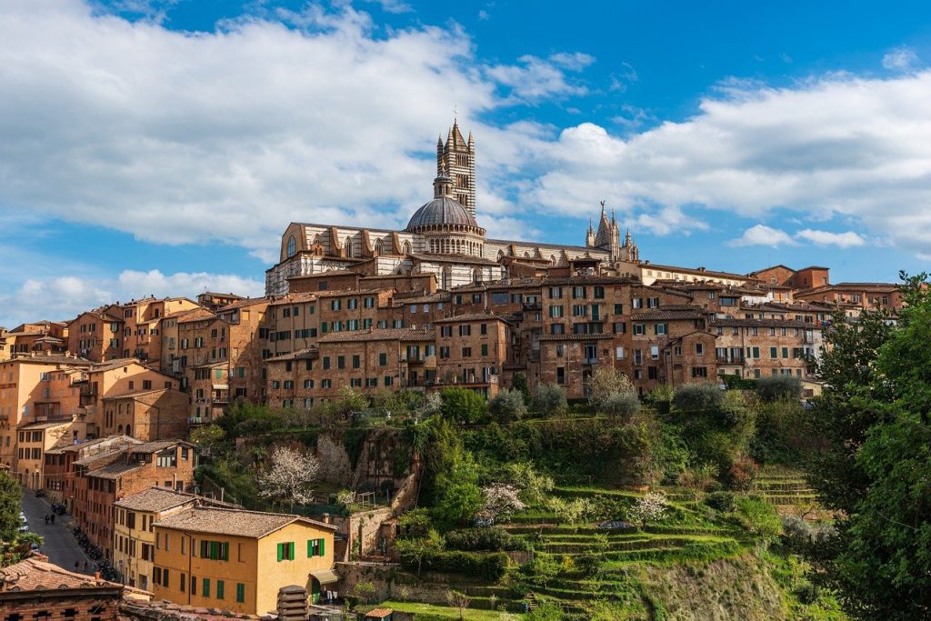 Seniors Tours Italy / Siena, Italy